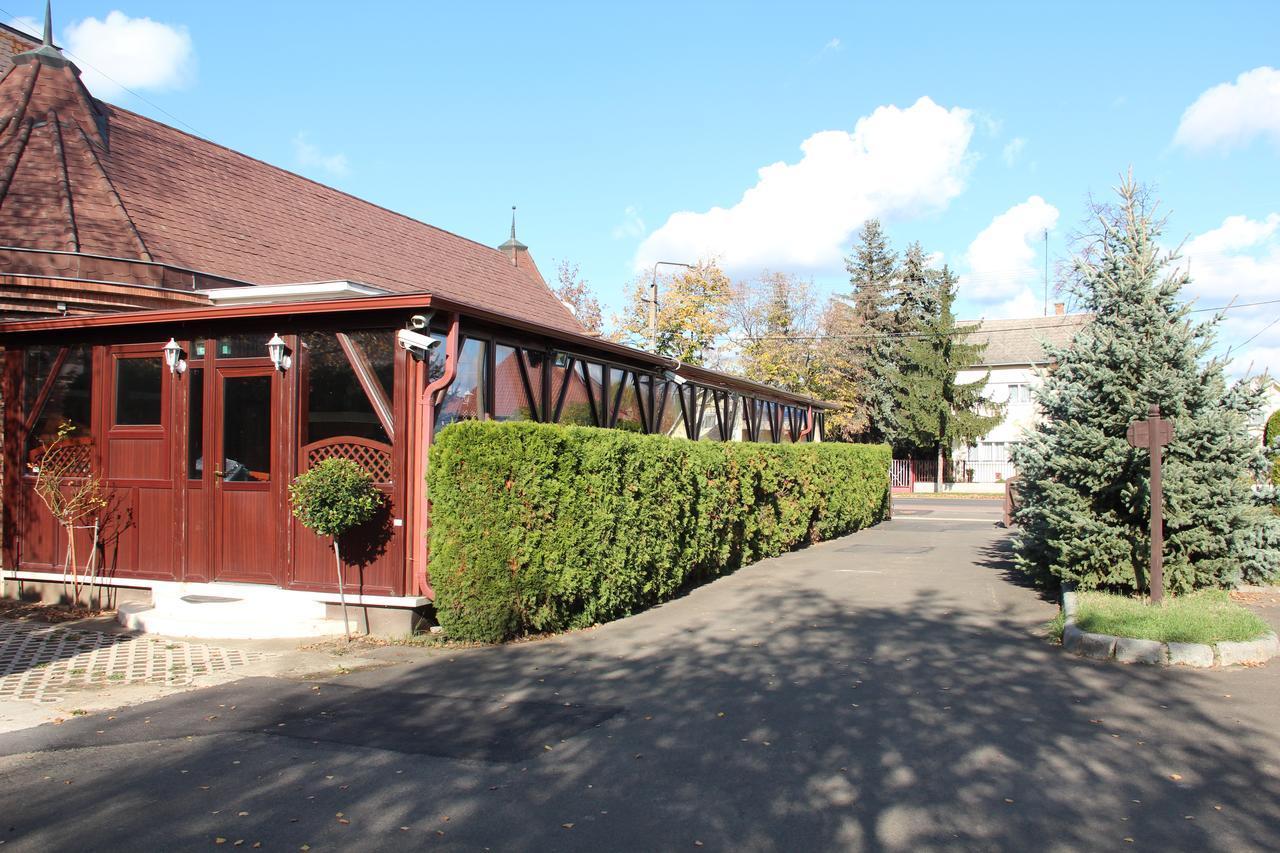 Karikas Hotel 3*